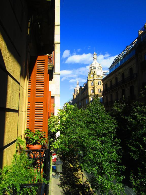 Pension Urumea San Sebastián Exterior photo