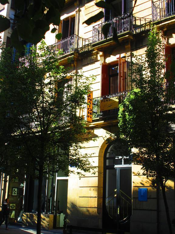 Pension Urumea San Sebastián Exterior photo
