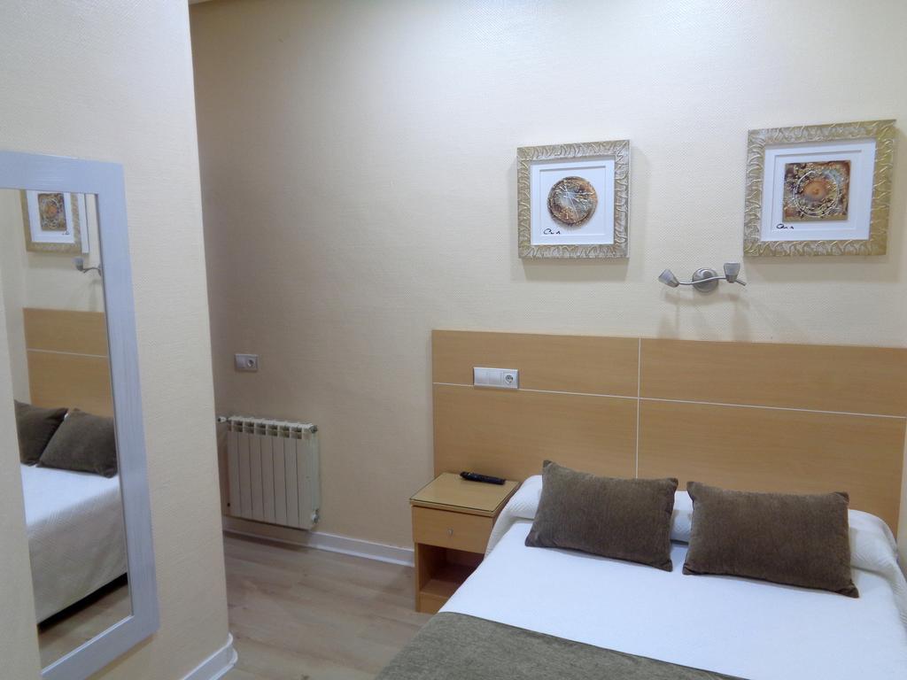 Pension Urumea San Sebastián Exterior photo